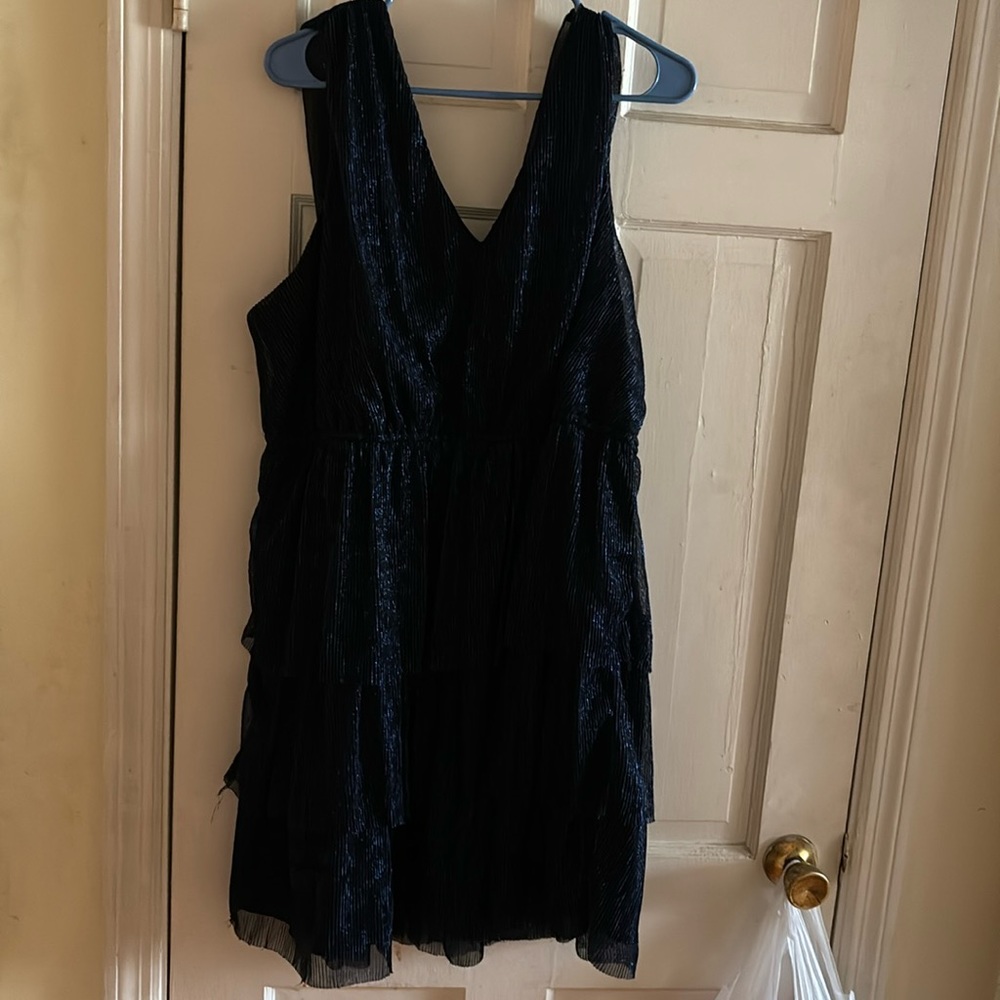Super cute blue black dress